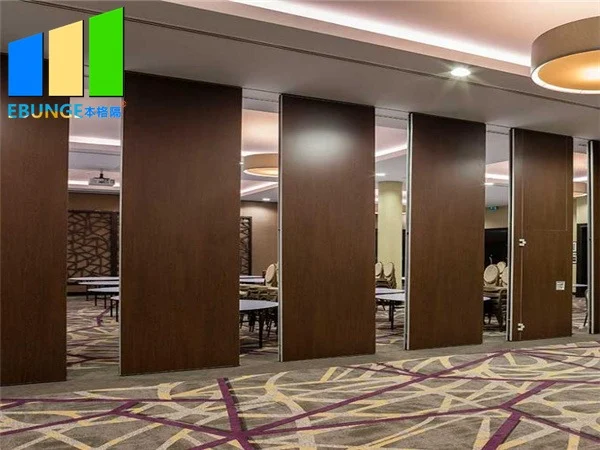 Ebunge movable partition wall case show