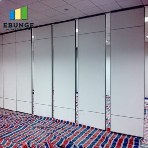 Acoustic conference room partition in exhibition hall with movable wall