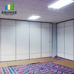 operable wall system in modern conference room with acoustic movable partition