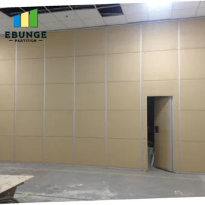 movable partition maintenance for hospital consultation space