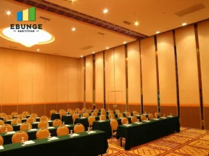 acoustic operable wall in a modern training center