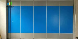 acoustic operable wall in a hotel banquet hall with top-hung track