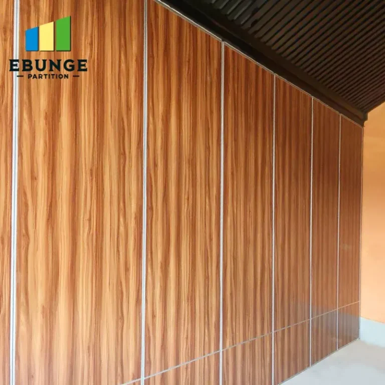 operable wall system in training center with acoustic movable partition
