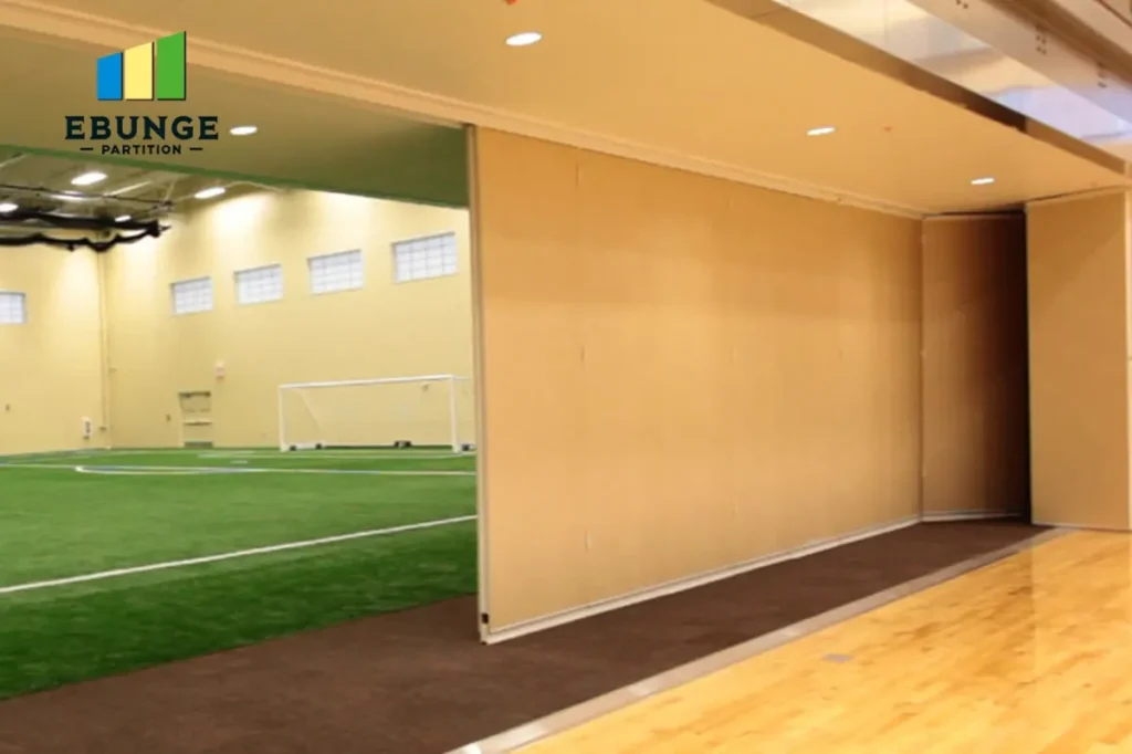 movable acoustic wall track system in restaurant private room