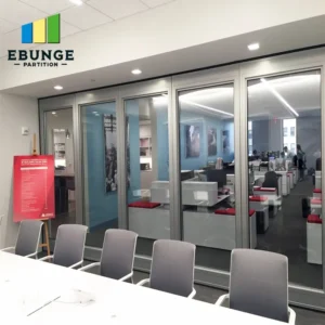 movable acoustic walls in a hospital consultation room with privacy
