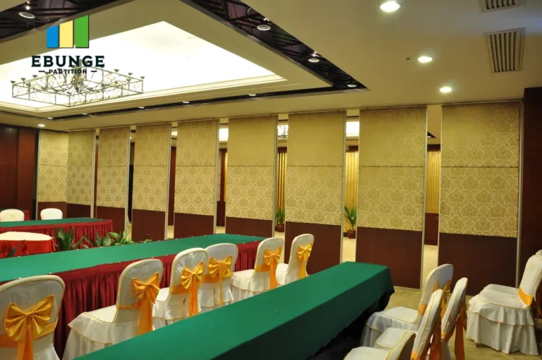 folding partition checklist panel stacking layout