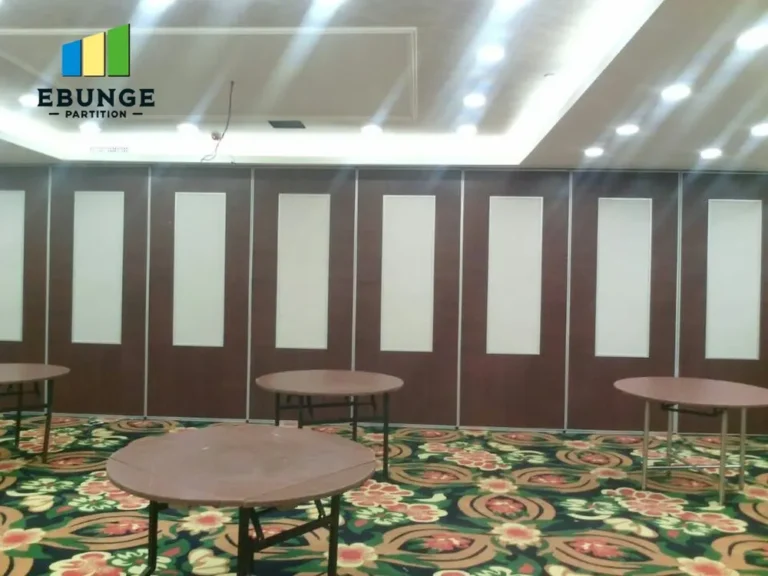 movable partition stacking layout panel stacking layout