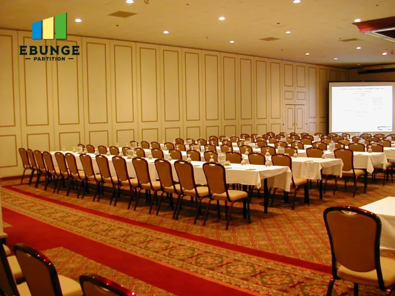 movable wall partitions in a large exhibition hall dividing space