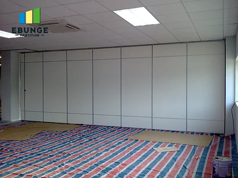 movable partition stacking layout panel stacking layout