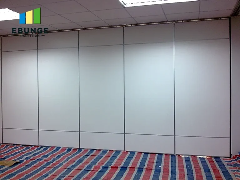 folding partitions panel stacking layout