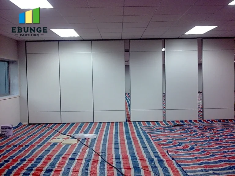 of various finishes for folding movable partitions