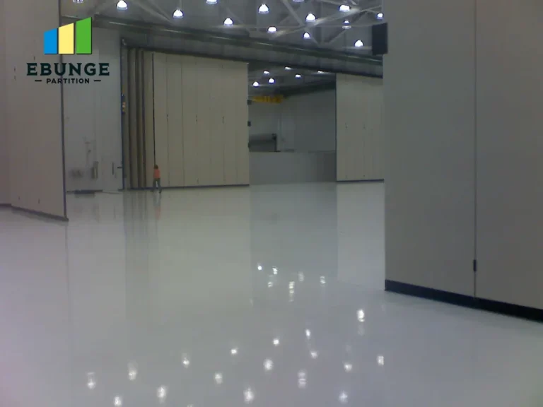 movable partition stacking layout panel stacking layout