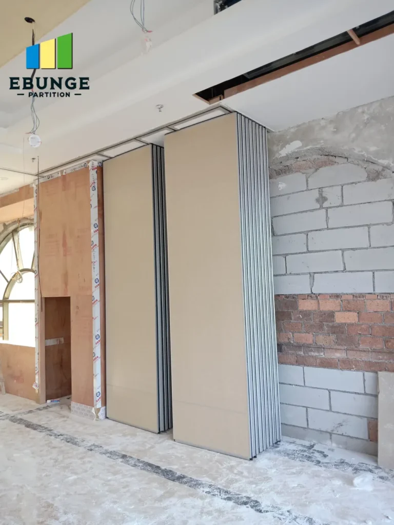 movable walls for gallery commercial project example