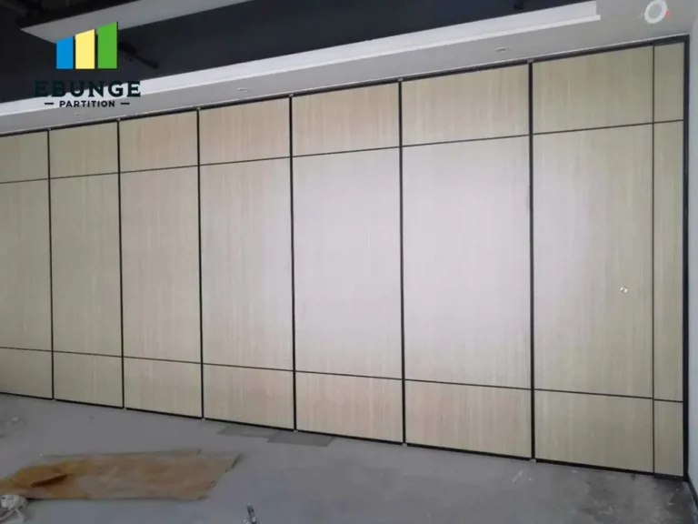 of a movable partition wall dividing a large exhibition hall into smaller sections