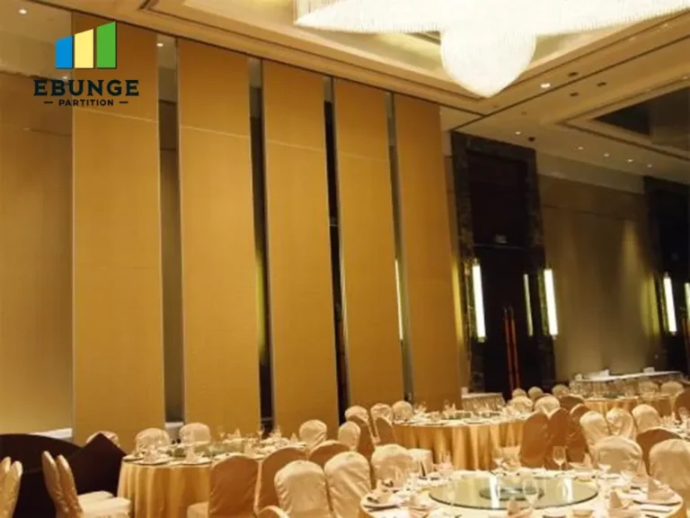 of a sliding partition wall with door in a training center