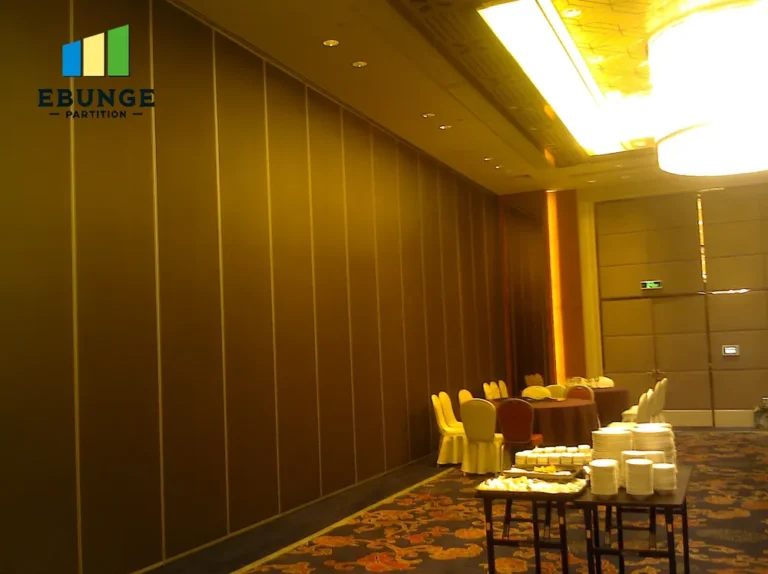 sliding partitions panel stacking layout