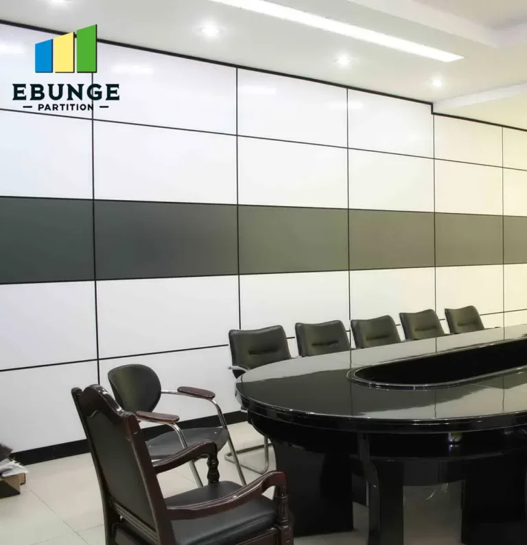 movable partition finishes in a modern training center with acoustic panels
