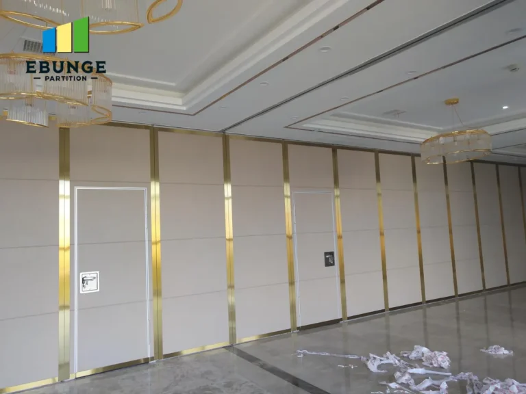 movable partition wall in exhibition hall with flexible layout