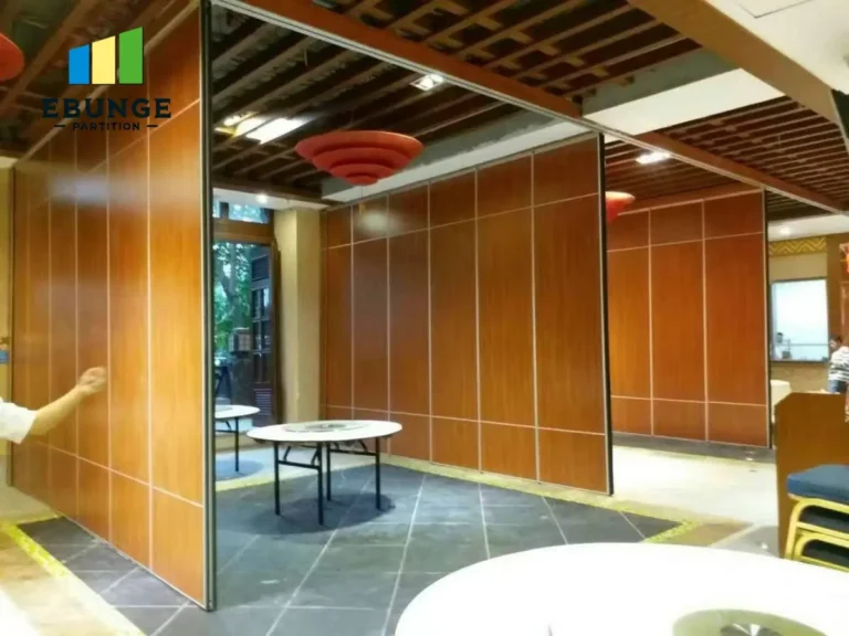movable partition system in a hotel exhibition hall with flexible layout