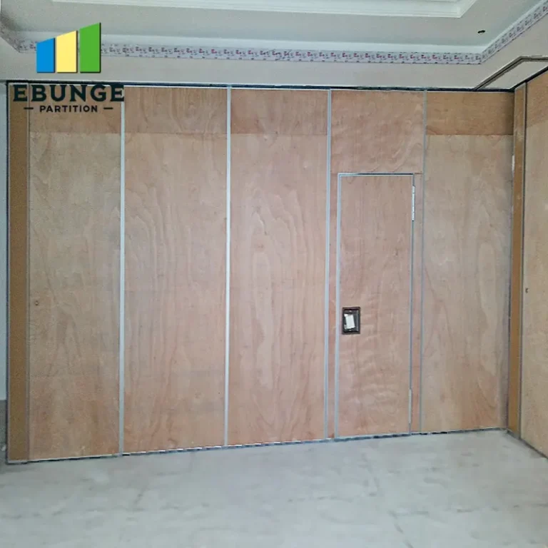 movable partition stacking layout panel stacking layout