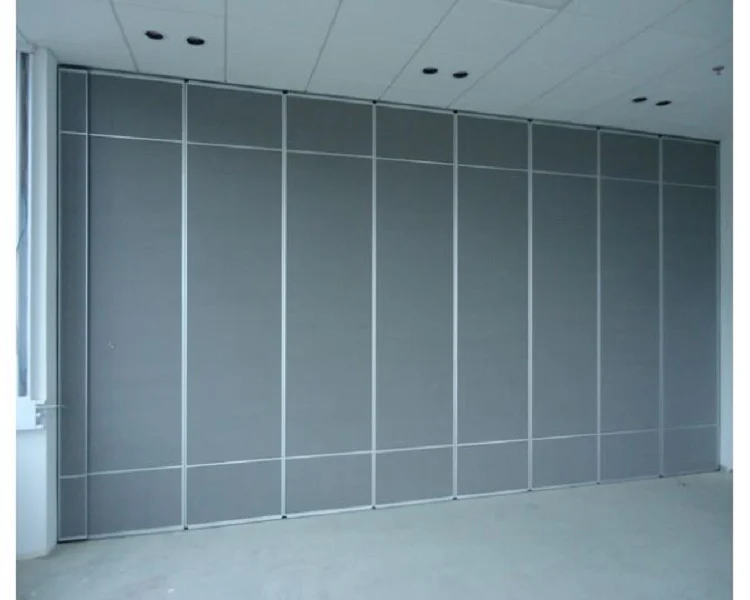 Closed top-hung movable partition wall in a flexible office space