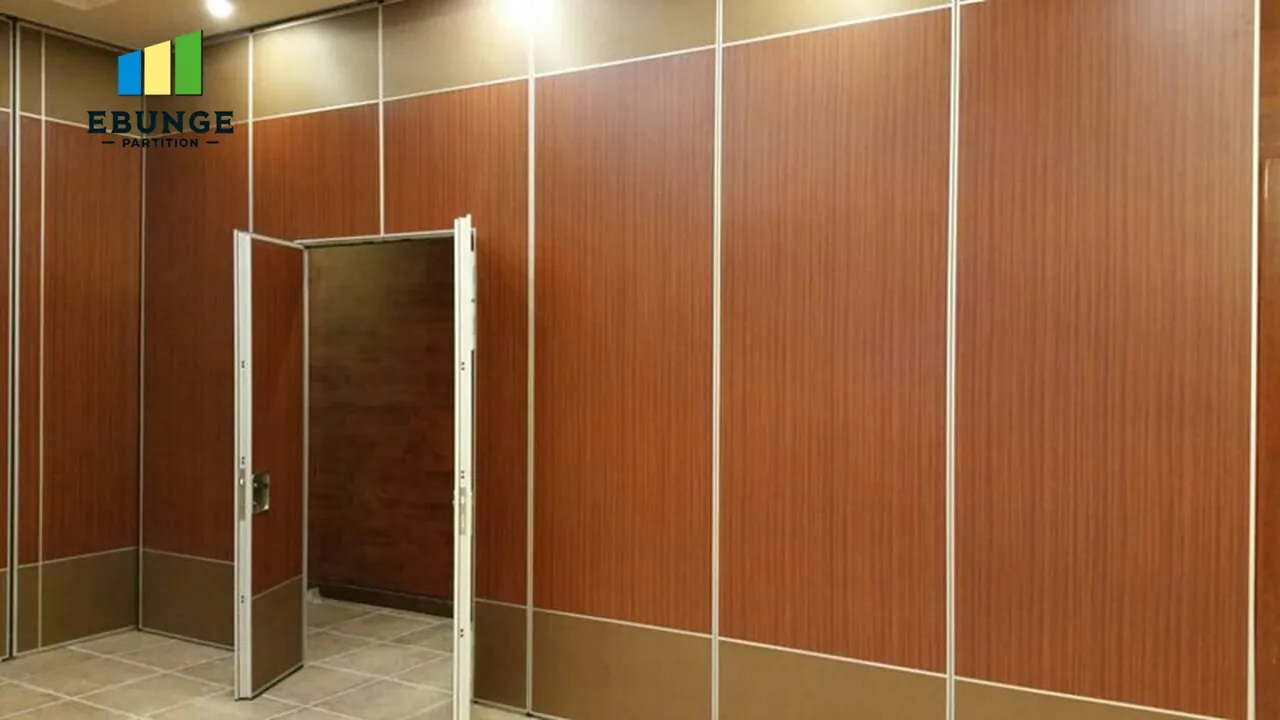 Wood-look movable partition with its integrated pass door open